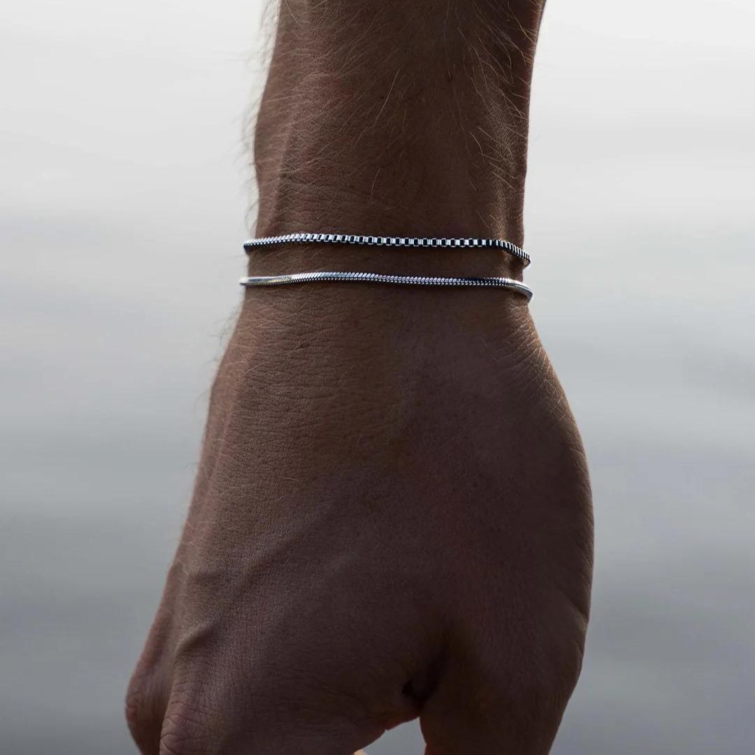 ✨ Bracciale Misterioso Unisex