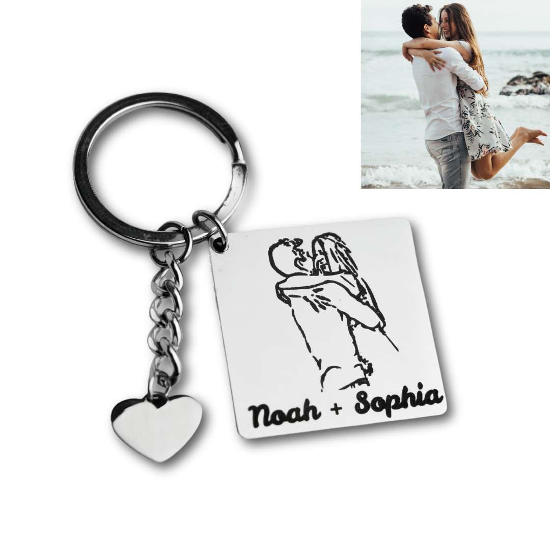 Personalisierter quadratischer Schlüsselanhänger mit eingraviertem Paarfoto