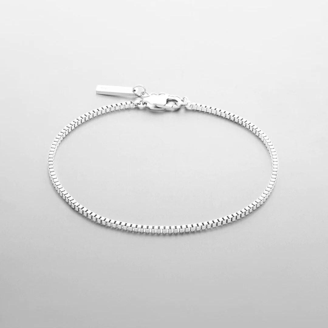 Bracciale Minimale Box Unisex Con Targhetta Incisa