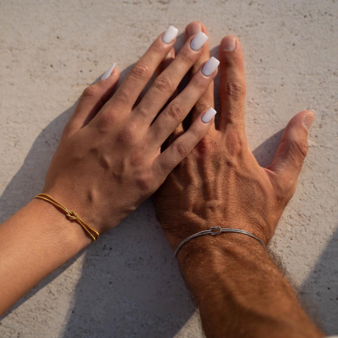 Coppia di 2 Bracciali Nodo dell'Amore - Confezione Regalo con Certificato di Promessa