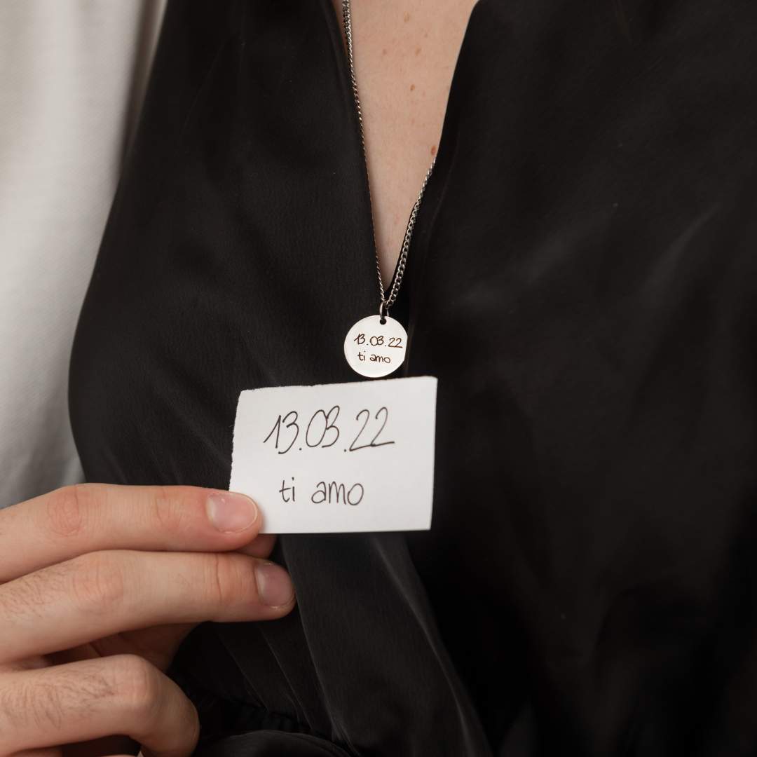 Personalisierte Halskette mit handgeschriebener Widmungsgravur