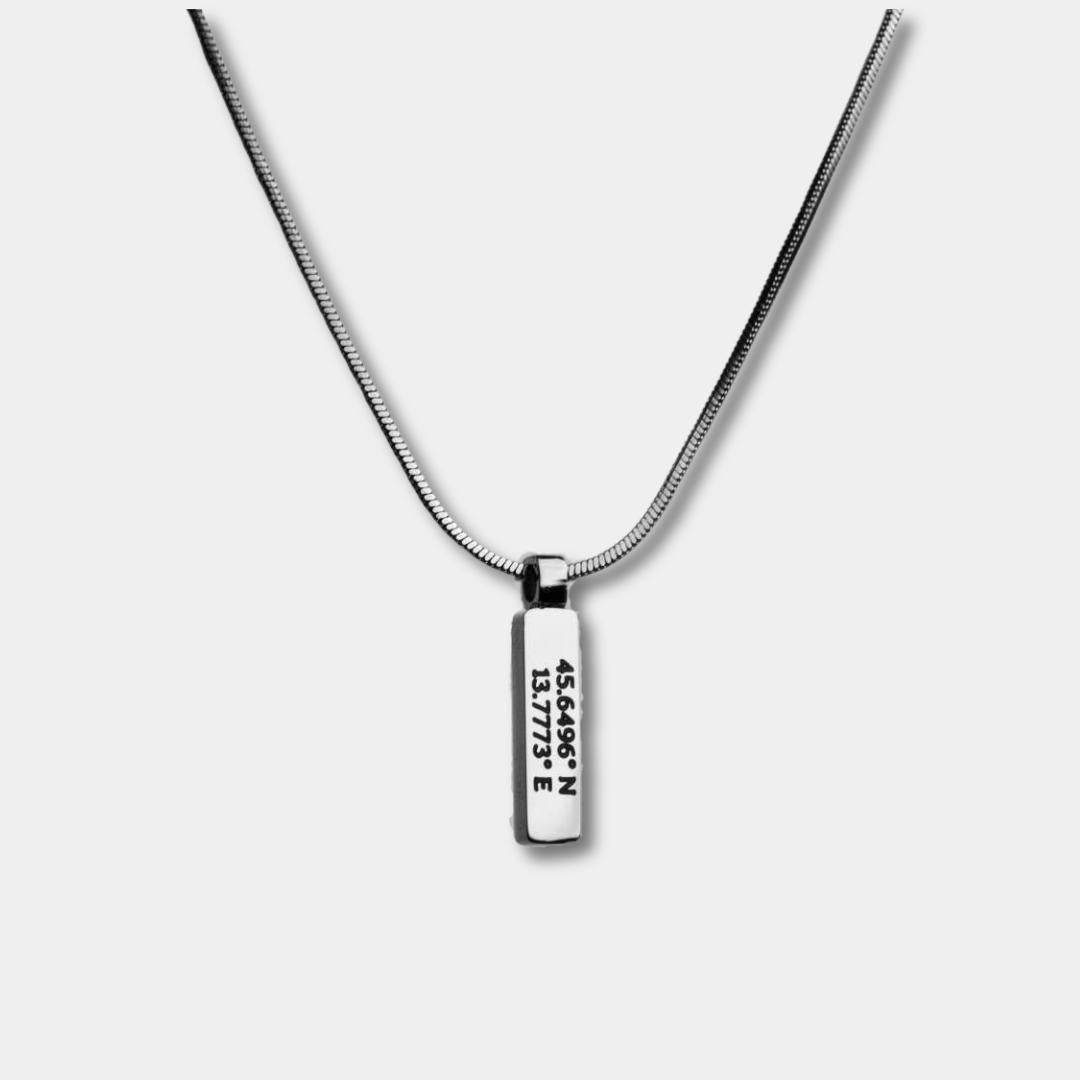 Collana Design Minimal Unisex Con Targhetta Incisa